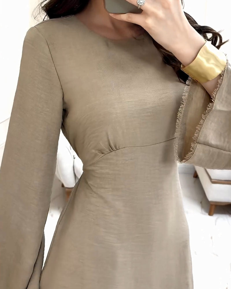 Elegant bell sleeve waist dress